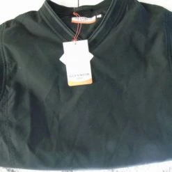 GLENMUIR BLACK SMALL WINDSTOPPER SLEEVELESS GOLF VEST- RRP £43.99