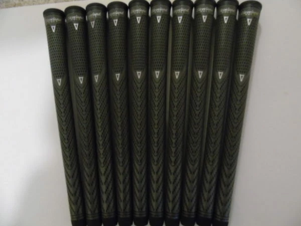 ONLY 4 GRIPS LEFT Deal Ladies Winn Grips With Cleveland Branding 3 ONLY 4 GRIPS LEFT Deal Ladies Winn Grips With Cleveland Branding