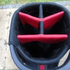 TAYLORMADE LIGHT CARRY BAG WITH STAND - SOLD -Spares Shop DSC06809 600x450 1