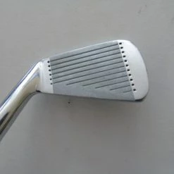 DUNLOP PETER THOMPSON 2 IRON REGULAR POWERFLOW STEEL SHAFT -Spares Shop DSC08441 600x450 1